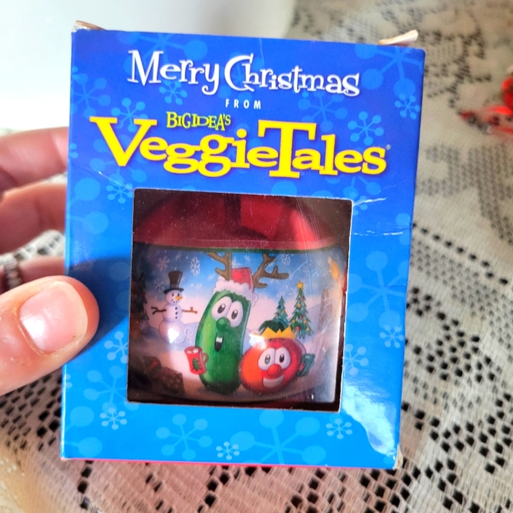 2006 glass collectible VeggieTales Christmas ornament shrink wrapped